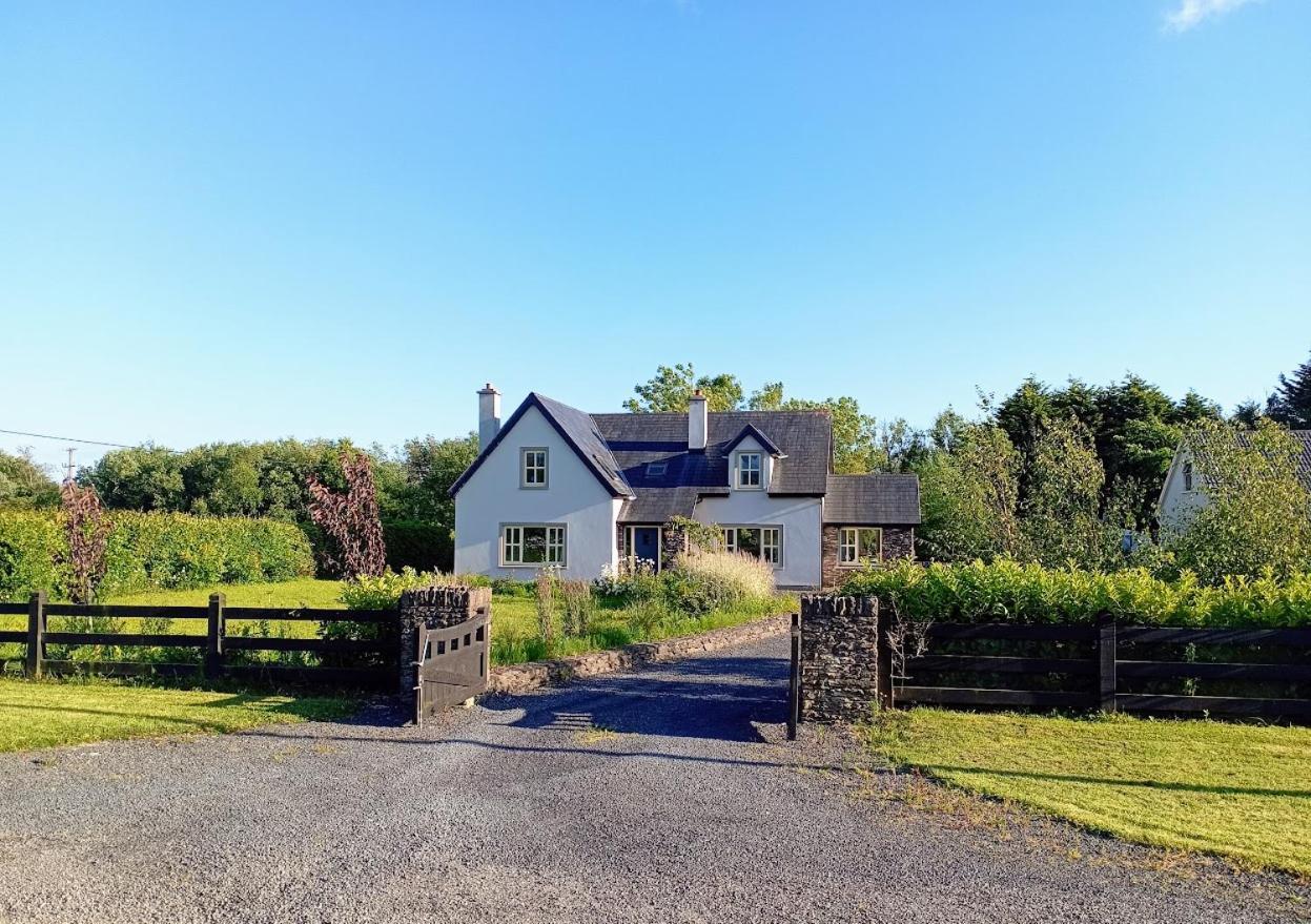 Conveniently Located House To Enjoy All Of Kerry Tralee Exterior photo