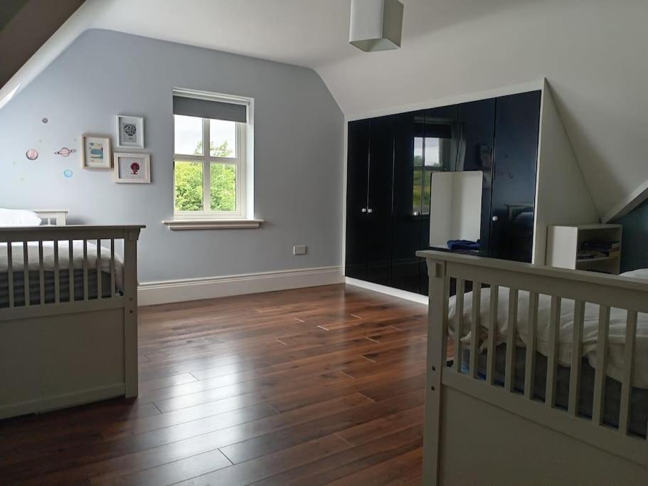 Conveniently Located House To Enjoy All Of Kerry Tralee Exterior photo