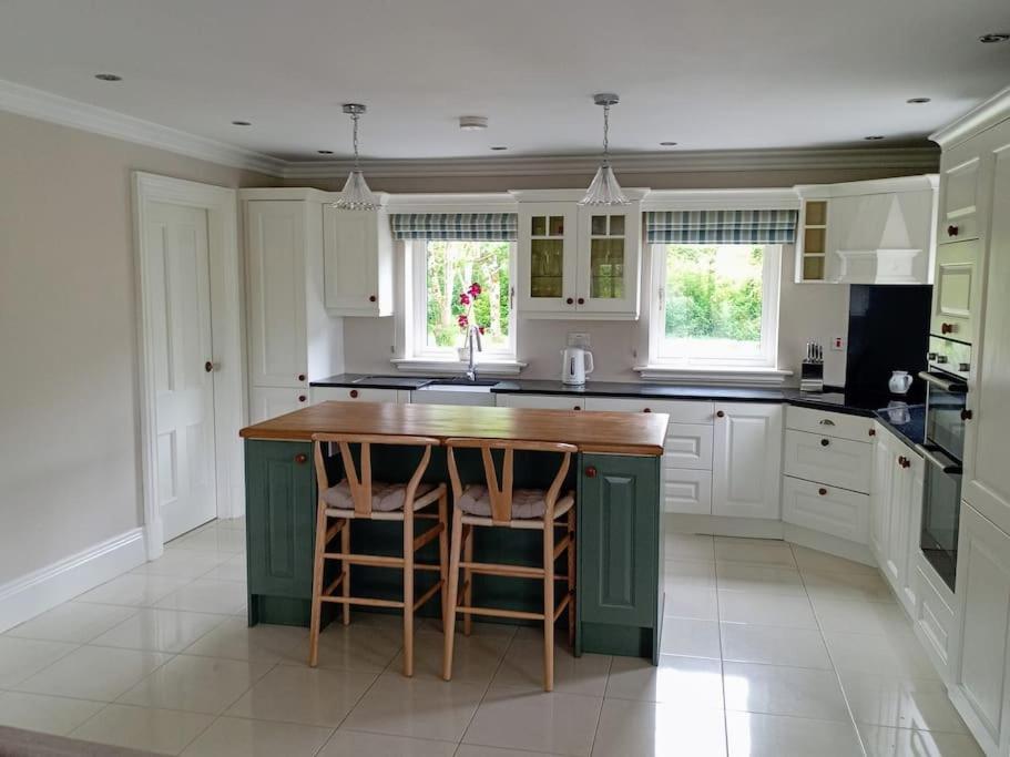 Conveniently Located House To Enjoy All Of Kerry Tralee Exterior photo